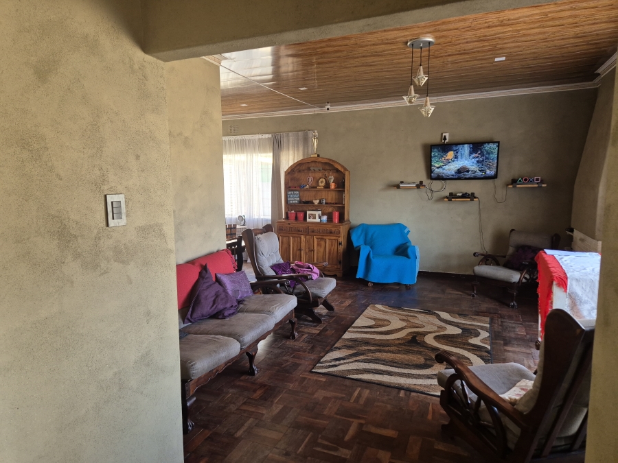 3 Bedroom Property for Sale in La Hoff North West